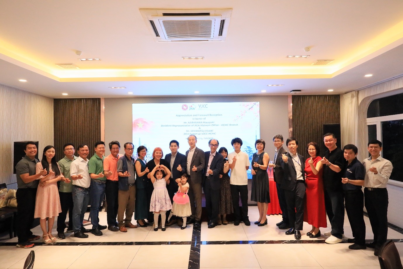 VJCC-HCMC TỔ CHỨC TIỆC TRI ÂN VÀ CHIA TAY HAI CHUYÊN GIA JICA