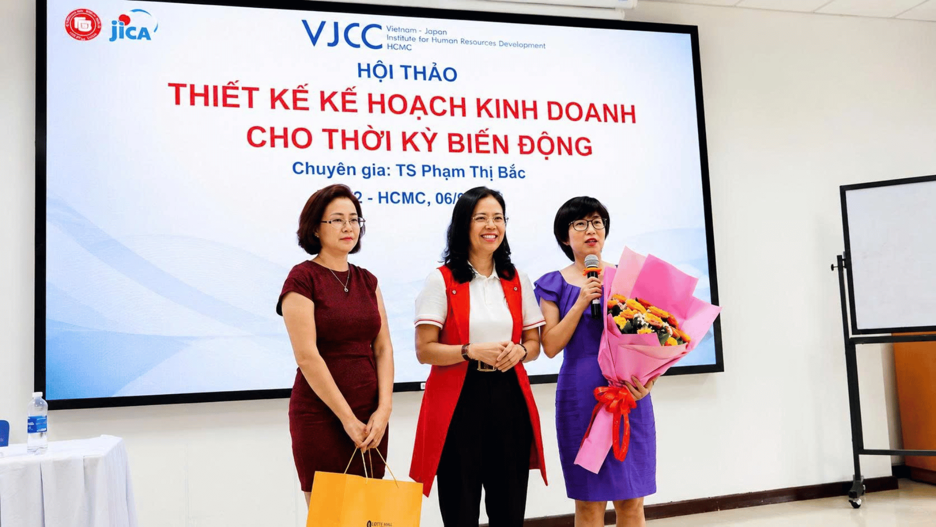 THIẾT KẾ KẾ HOẠCH KINH DOANH CHO THỜI KỲ ĐỘNG – TỪ NHẬN DIỆN THÁCH THỨC ĐẾN KIẾN TẠO CƠ HỘI