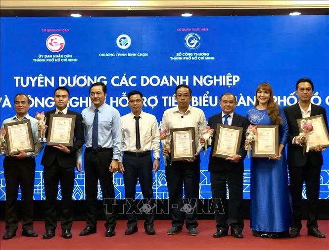 CÔNG TY TNHH SẢN XUẤT THƯƠNG MẠI IN MINH MẪN - HỌC VIÊN KHÓA KEIEIJUKU 14 – NHÌN LẠI MỘT NĂM NHIỀU THÀNH QUẢ